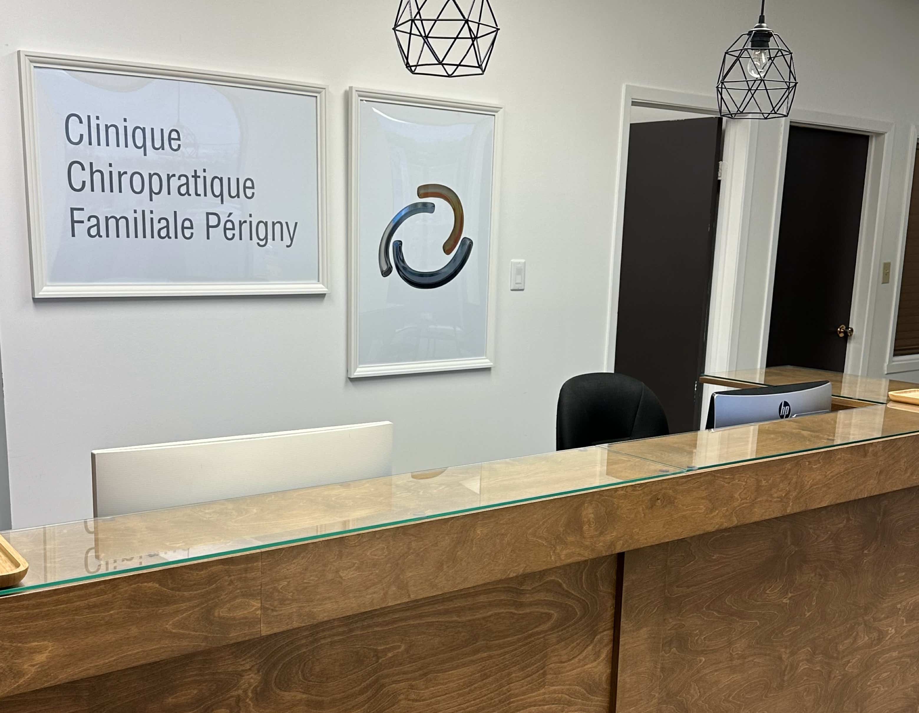 La réception clinique chiropratique familiale Périgny